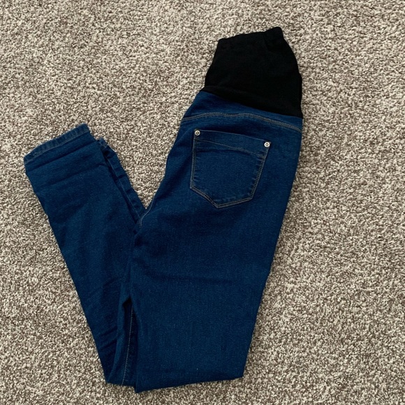 BooHoo maternity jeans - Picture 5 of 5